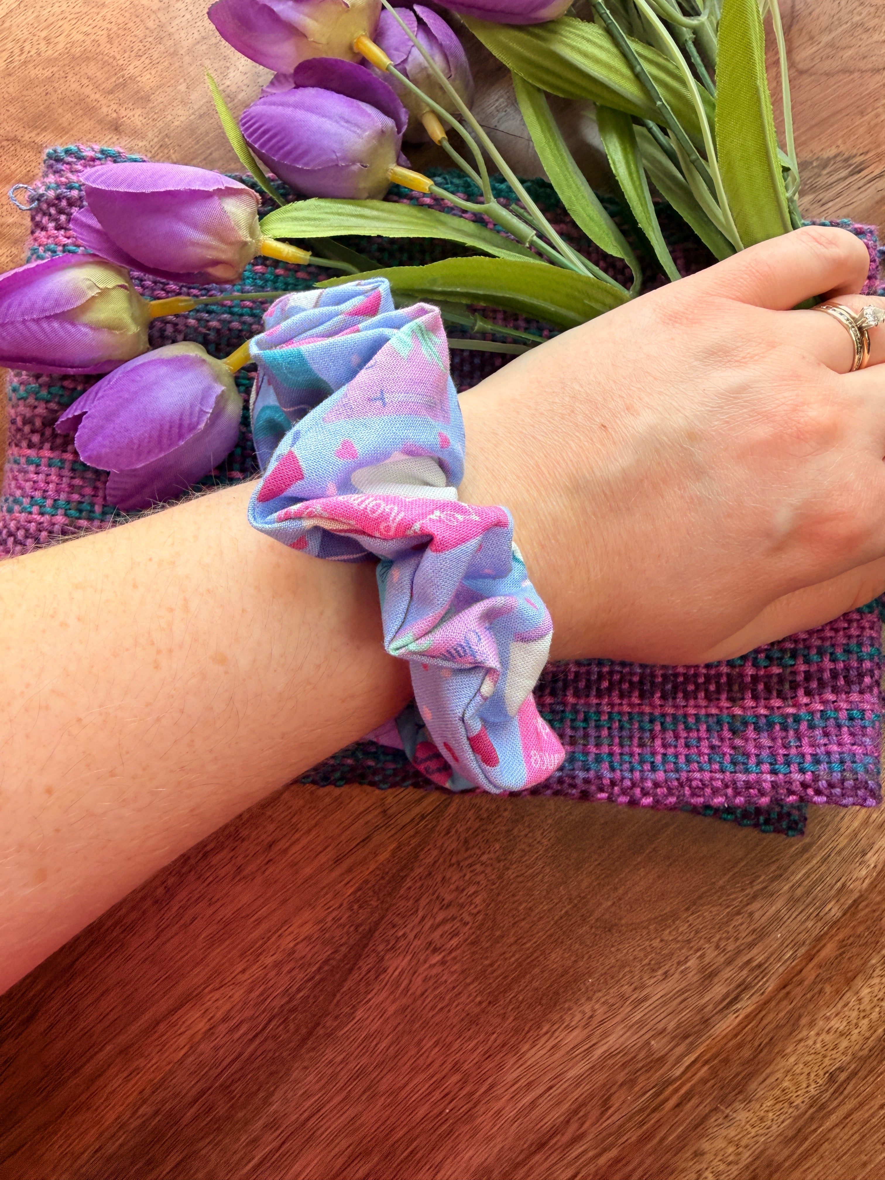Bookish Scrunchie